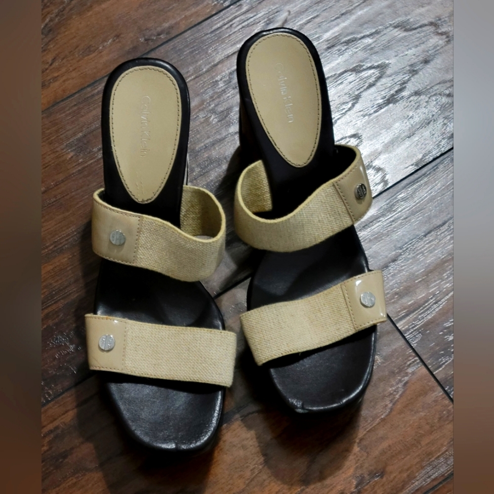 Calvin Klein Yanz Stretch Elastic Slip On Sandals